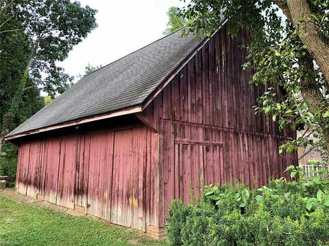 171 E 3rd St, Zoar, OH 44697 photo 4