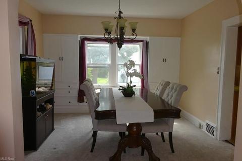 7007 Hampstead Ave, Parma, OH 44129 photo 6