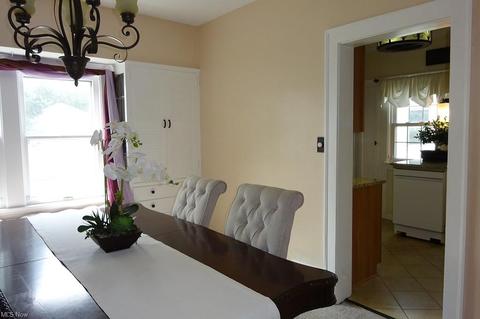 7007 Hampstead Ave, Parma, OH 44129 photo 7