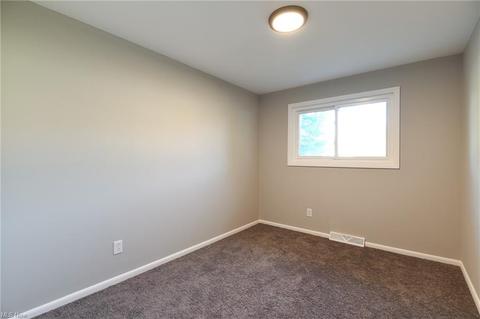 30205 Ridgeview Dr, Wickliffe, OH 44092 photo 20