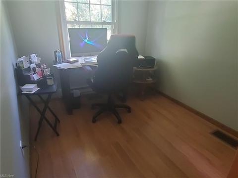 3845 Globe Ave, Lorain, OH 44055 photo 10