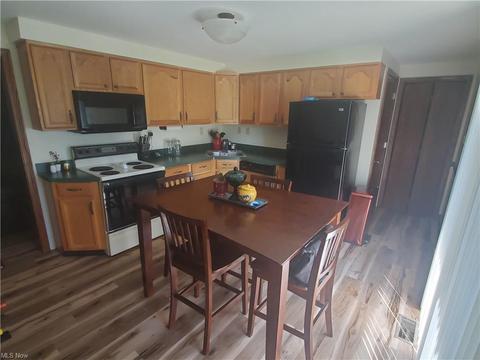 3845 Globe Ave, Lorain, OH 44055 photo 4
