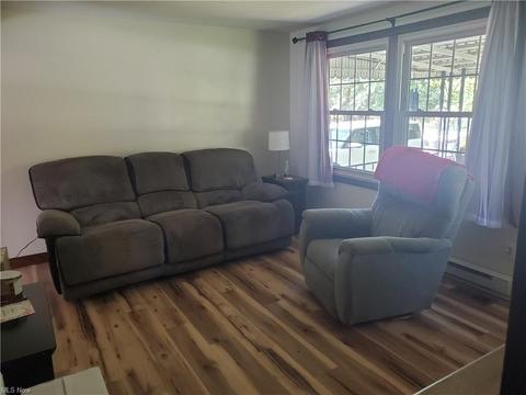 3845 Globe Ave, Lorain, OH 44055 photo 3