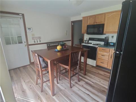 3845 Globe Ave, Lorain, OH 44055 photo 5