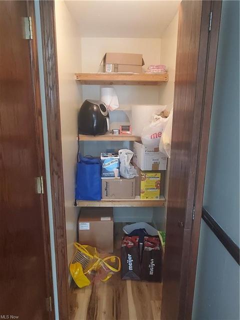 3845 Globe Ave, Lorain, OH 44055 photo 7