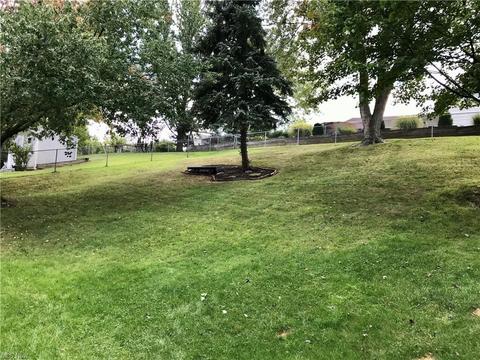 10101 Running Brook Dr, Parma, OH 44130 photo 28