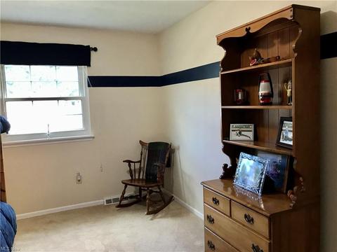 10101 Running Brook Dr, Parma, OH 44130 photo 17