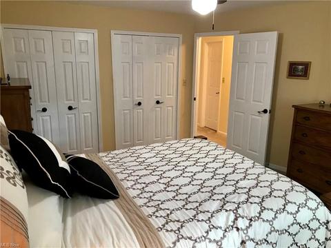 10101 Running Brook Dr, Parma, OH 44130 photo 14