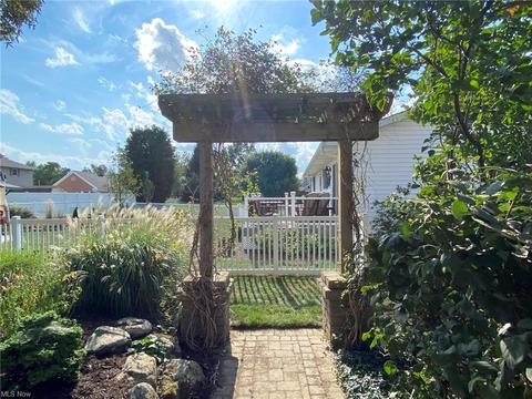 104 Angel Dr, Dover, OH 44622 photo 13