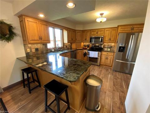 104 Angel Dr, Dover, OH 44622 photo 7