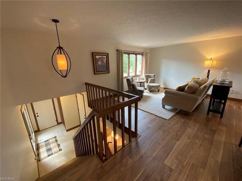 104 Angel Dr, Dover, OH 44622 photo 3