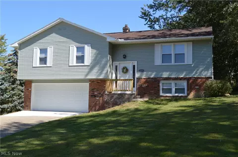 30301 Rickey Ln, Wickliffe, OH 44092 photo 1