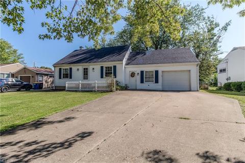 1014 Westshore Dr, Ashtabula, OH 44004 photo 1