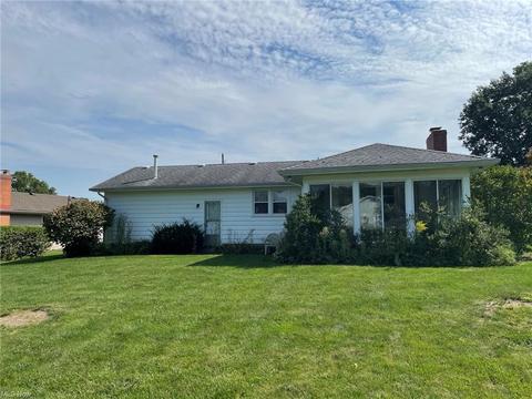 6240 Apache Ln, Poland, OH 44514 photo 5