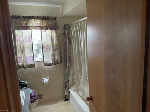 6240 Apache Ln, Poland, OH 44514 photo 11