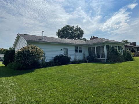 6240 Apache Ln, Poland, OH 44514 photo 3