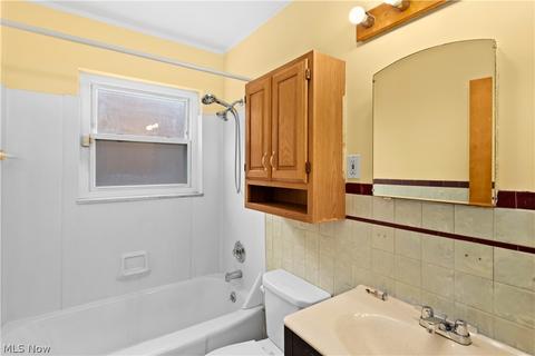 6211 Ridge Rd, Parma, OH 44129 photo 10