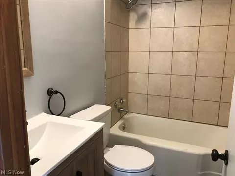 3117 Blair Ave, Ashtabula, OH 44004 photo 8