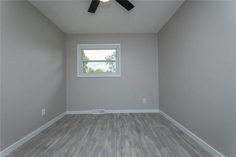 6000 Sequoia Dr, Parma, OH 44134 photo 14