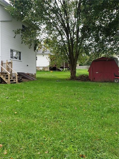 902 N Chestnut St, Barnesville, OH 43713 photo 5