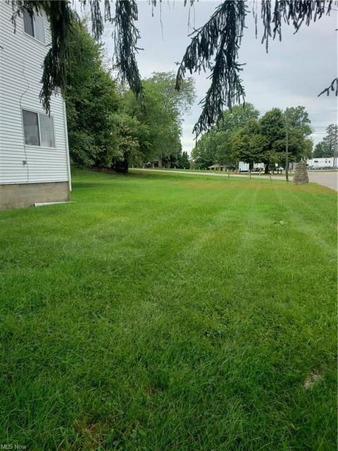 902 N Chestnut St, Barnesville, OH 43713 photo 6