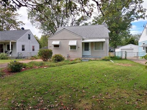 1230 Cedar Dr E, Lorain, OH 44052 photo 2