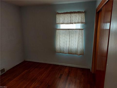1230 Cedar Dr E, Lorain, OH 44052 photo 8