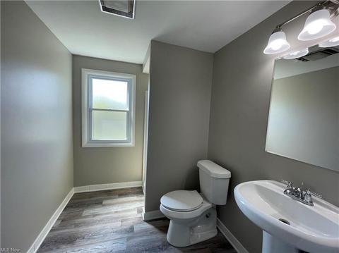 230 E 206th St, Euclid, OH 44123 photo 27