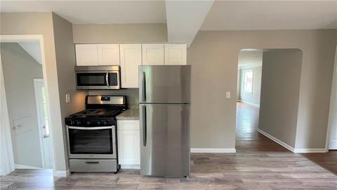 230 E 206th St, Euclid, OH 44123 photo 6