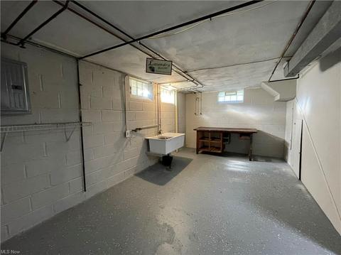 230 E 206th St, Euclid, OH 44123 photo 18