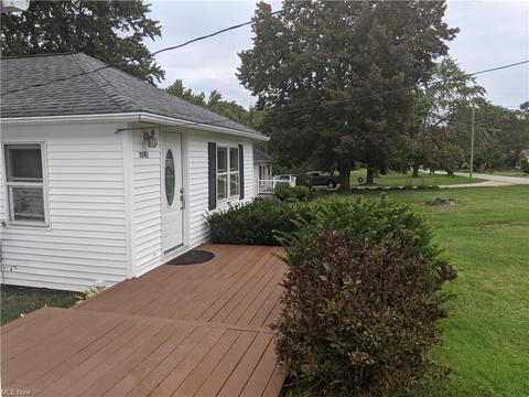 3241 Dickenson Rd, Ashtabula, OH 44004 photo 2