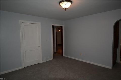 439 10th St, Struthers, OH 44471 photo 27