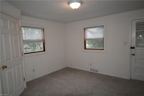 439 10th St, Struthers, OH 44471 photo 22