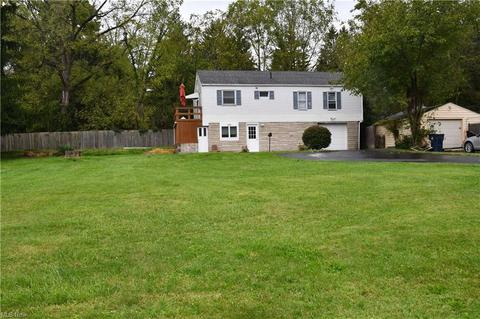439 10th St, Struthers, OH 44471 photo 2