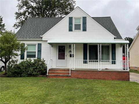 1608 Rush Rd, Wickliffe, OH 44092 photo 1