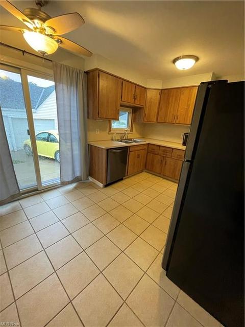 1608 Rush Rd, Wickliffe, OH 44092 photo 7