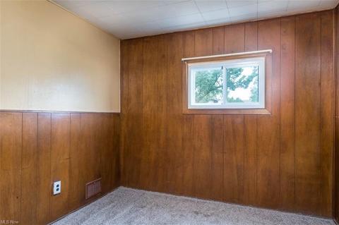 3485 Hetzel Dr, Parma, OH 44134 photo 14
