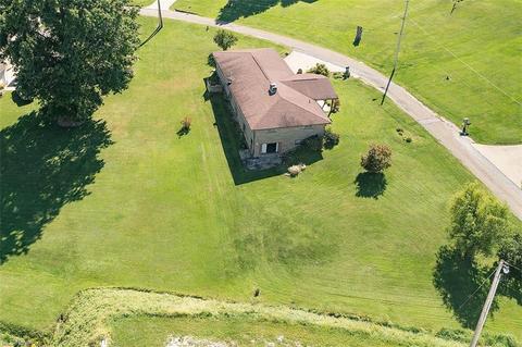 108 Circle Dr, Flushing, OH 43977 photo 4