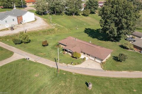 108 Circle Dr, Flushing, OH 43977 photo 7