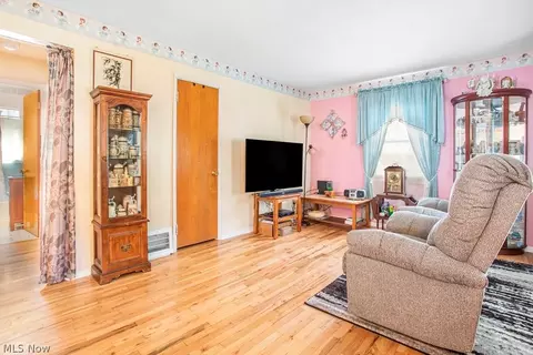 635 Harvard Ave, Elyria, OH 44035 photo 8