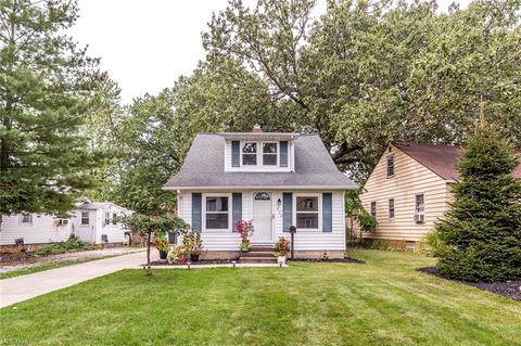 330 E 286th St, Willowick, OH 44095 photo 2
