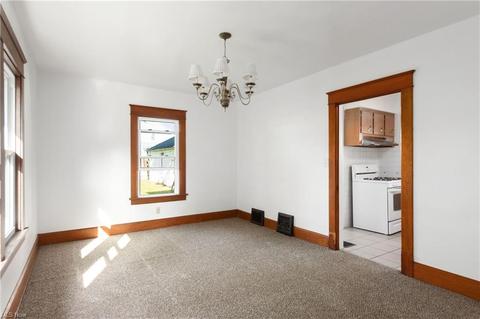 523 Garfield St, Struthers, OH 44471 photo 5