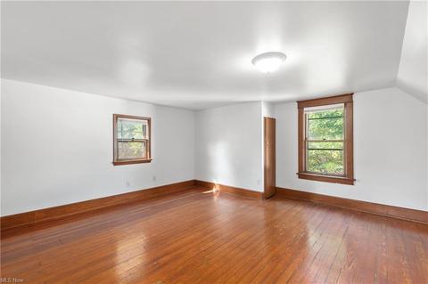 523 Garfield St, Struthers, OH 44471 photo 12