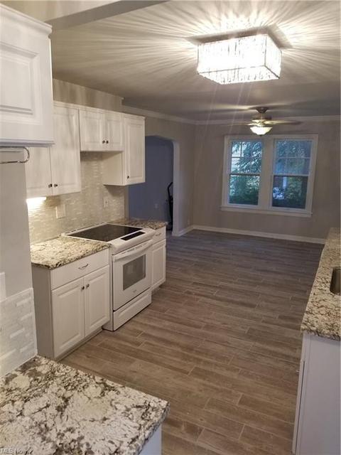 2030 E 224th St, Euclid, OH 44117 photo 5