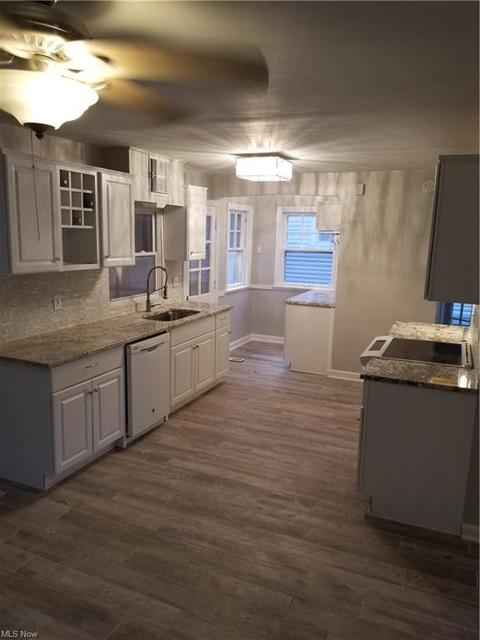2030 E 224th St, Euclid, OH 44117 photo 6