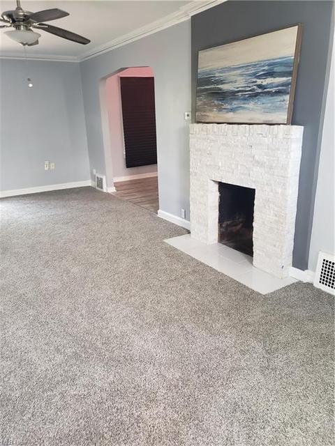 2030 E 224th St, Euclid, OH 44117 photo 4