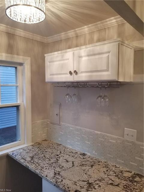 2030 E 224th St, Euclid, OH 44117 photo 8