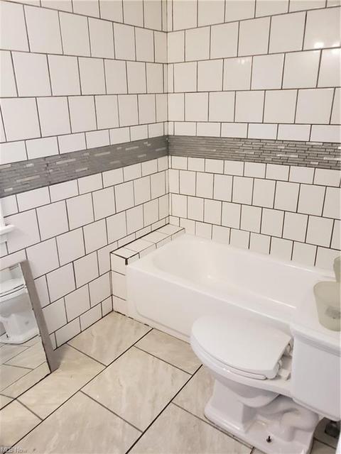2030 E 224th St, Euclid, OH 44117 photo 18