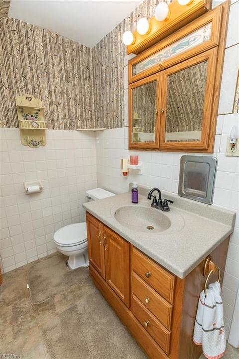 775 E 236th St, Euclid, OH 44123 photo 21