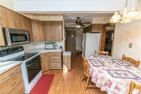 775 E 236th St, Euclid, OH 44123 photo 9